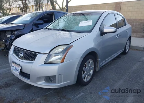 2011 Nissan Sentra 2.0Sr из США, поврежденный, VIN 3N1AB6AP3BL677372